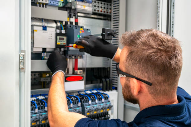 Best Emergency Electrical Repair  in East St Louis, IL