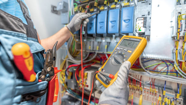 Best Emergency Electrical Repair  in East St Louis, IL